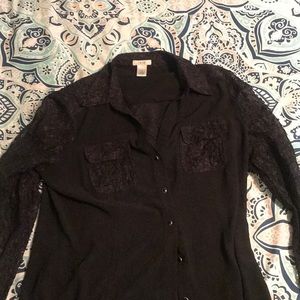 Caché women’s black button up top